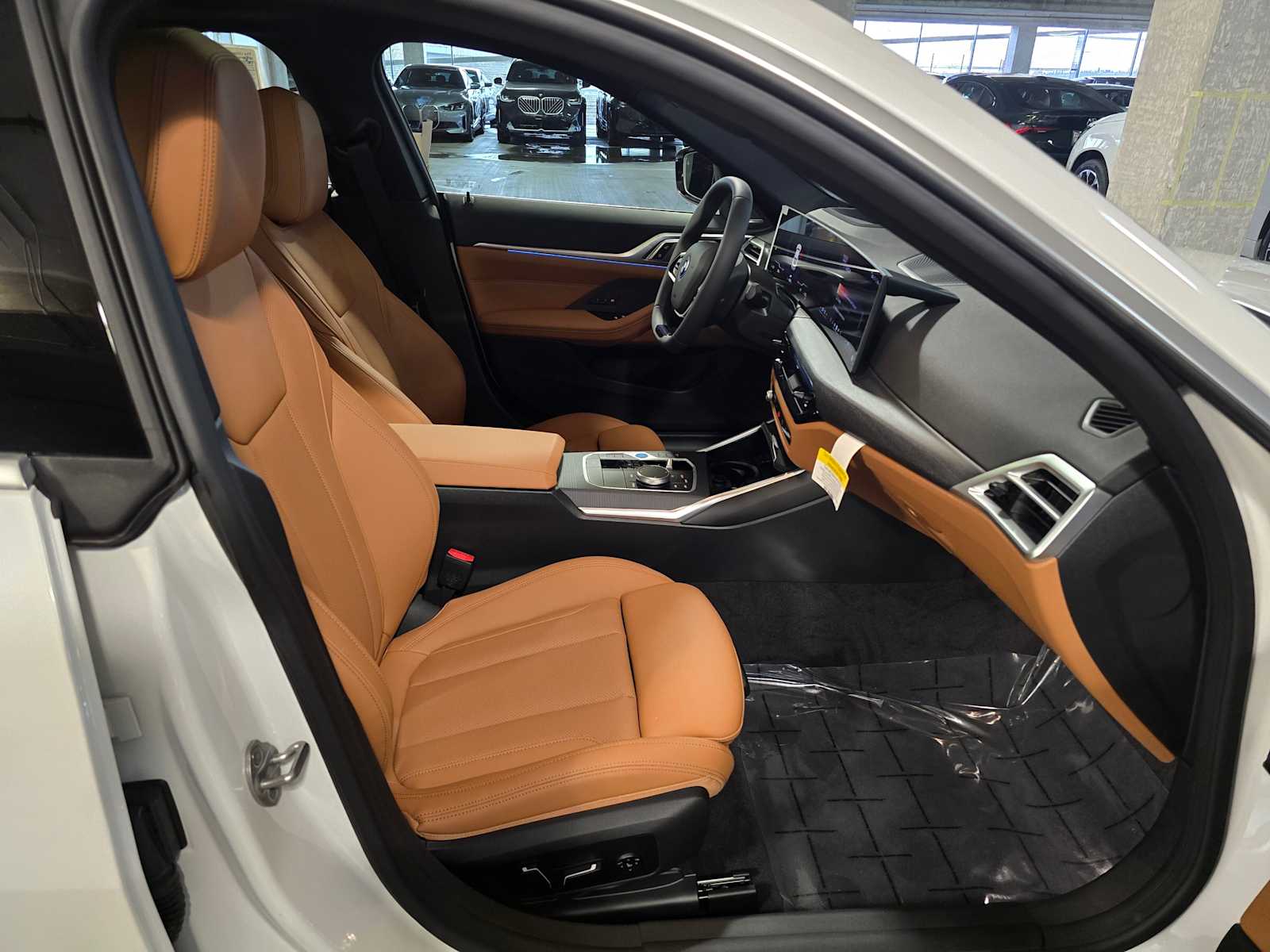 Thumbnail: 2025 BMW i4 - 31