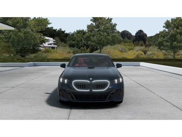 Thumbnail: 2027 BMW 5 Series - 3