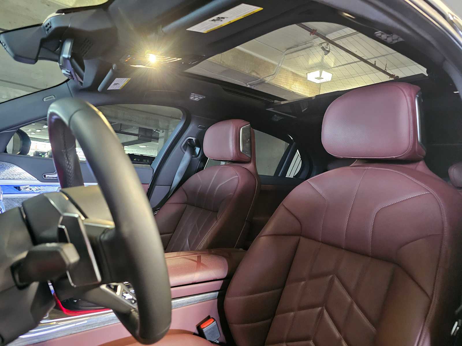 Thumbnail: 2025 BMW 7 Series - 9
