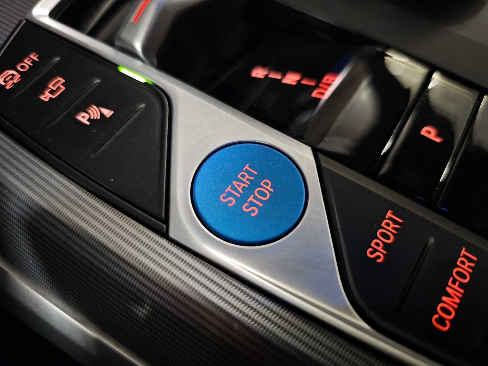 Thumbnail: 2023 BMW i4 - 30