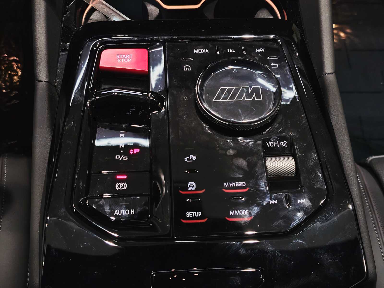 Thumbnail: 2026 BMW M5 - 18