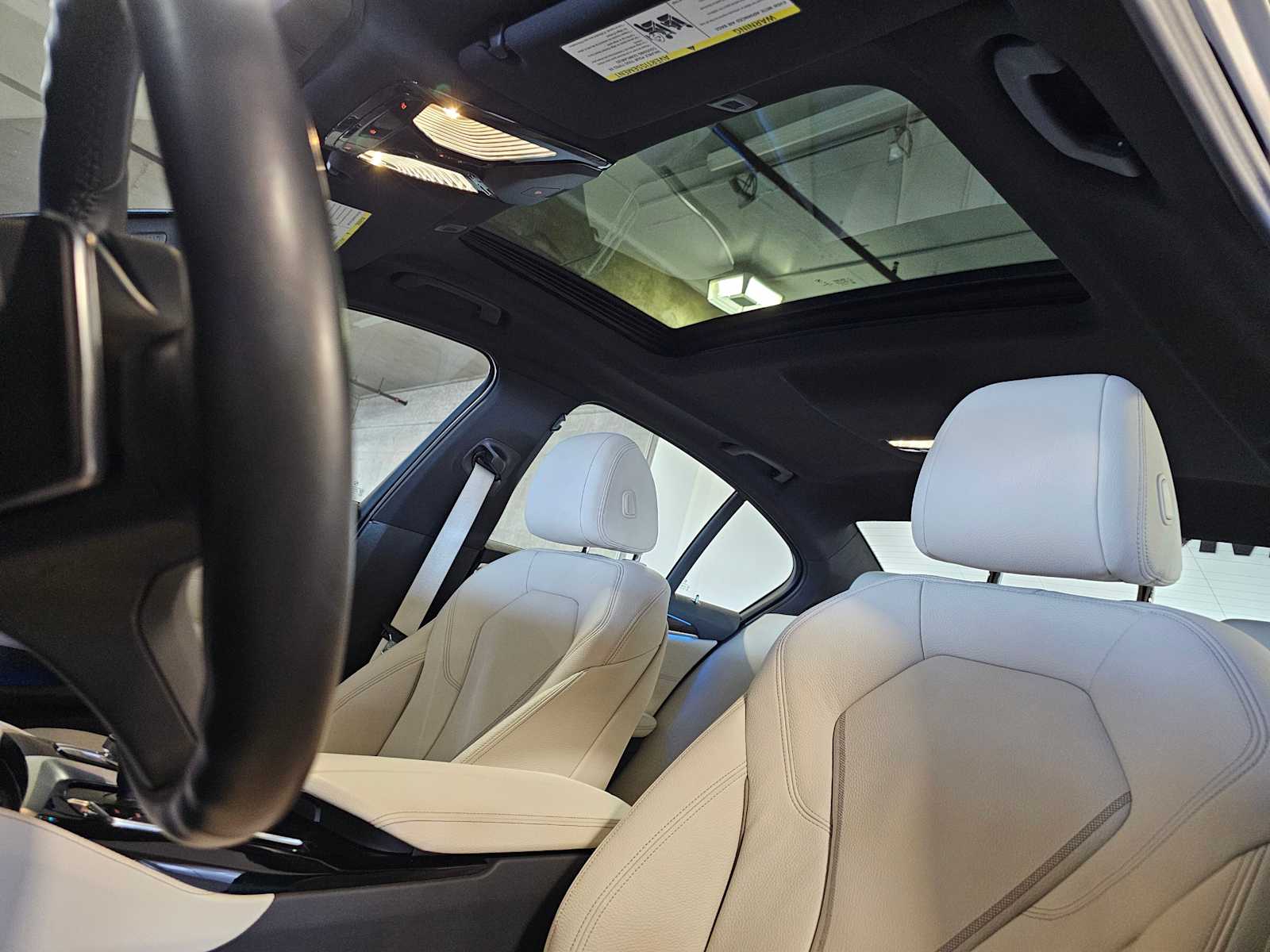 Thumbnail: 2023 BMW 5 Series - 35