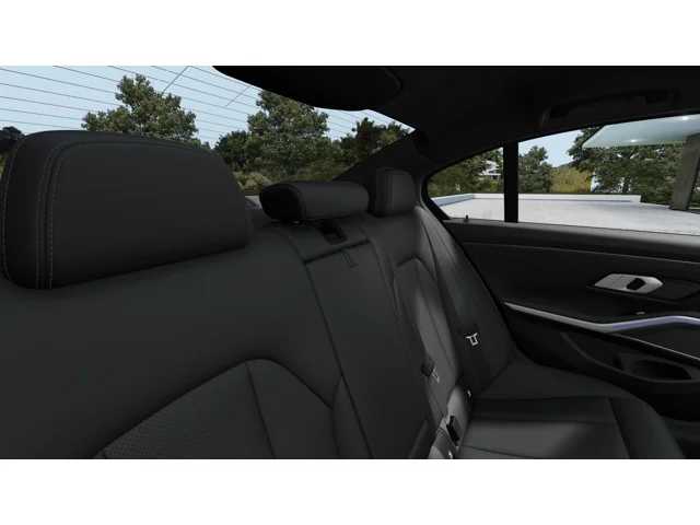Thumbnail: 2026 BMW 3 Series - 12