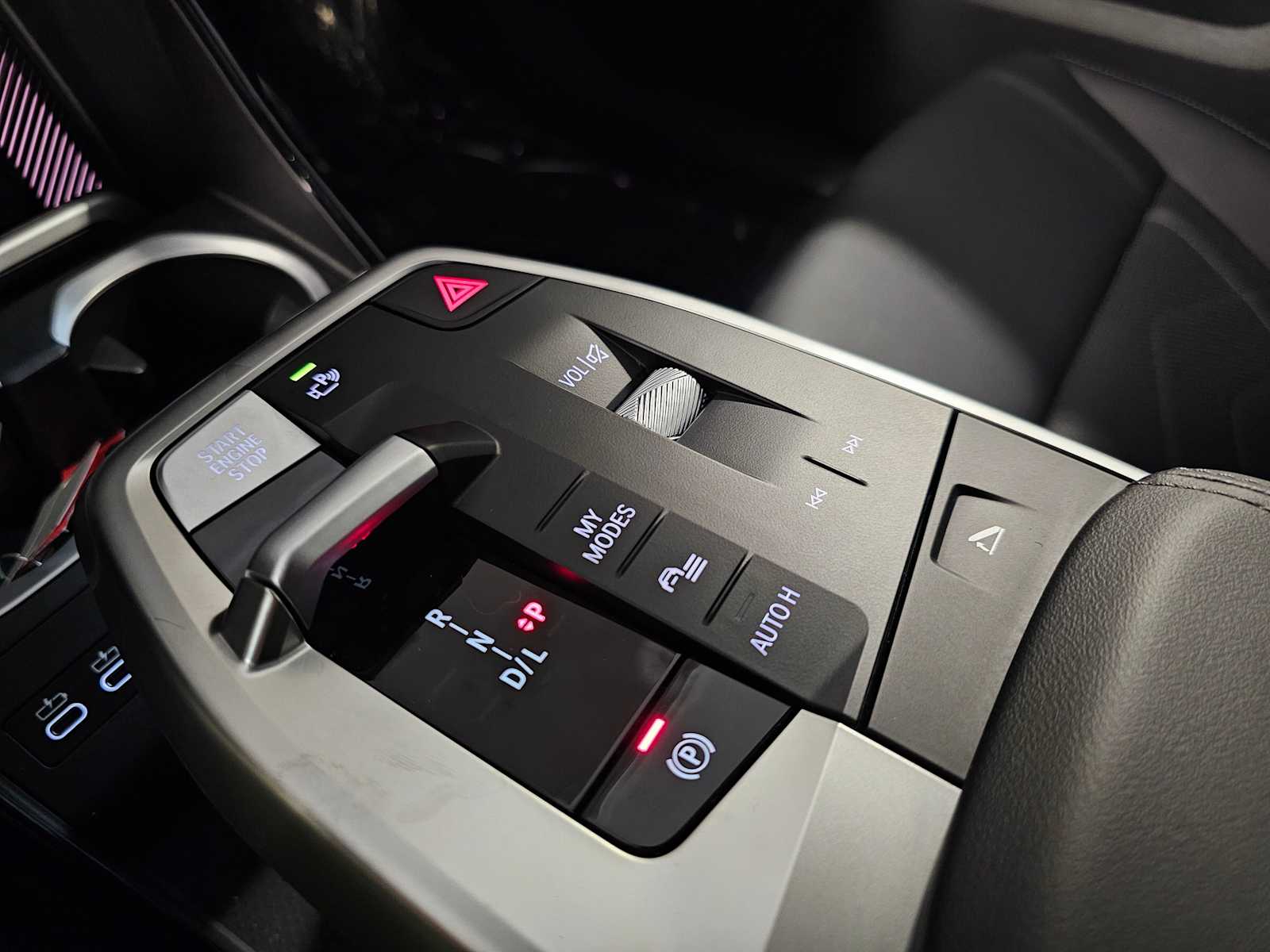 Thumbnail: 2025 BMW X1 - 20