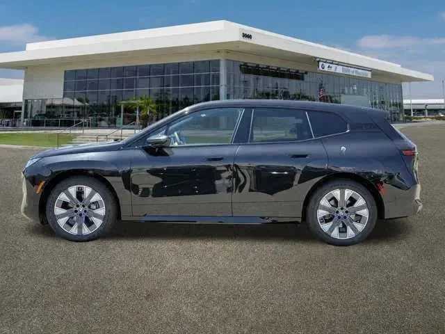 Thumbnail: 2026 BMW iX - 6