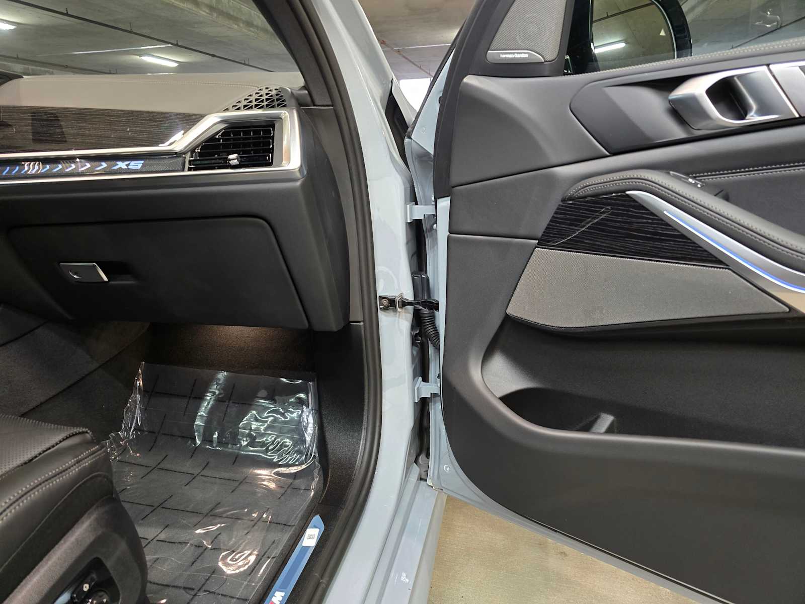 Thumbnail: 2026 BMW X5 - 30