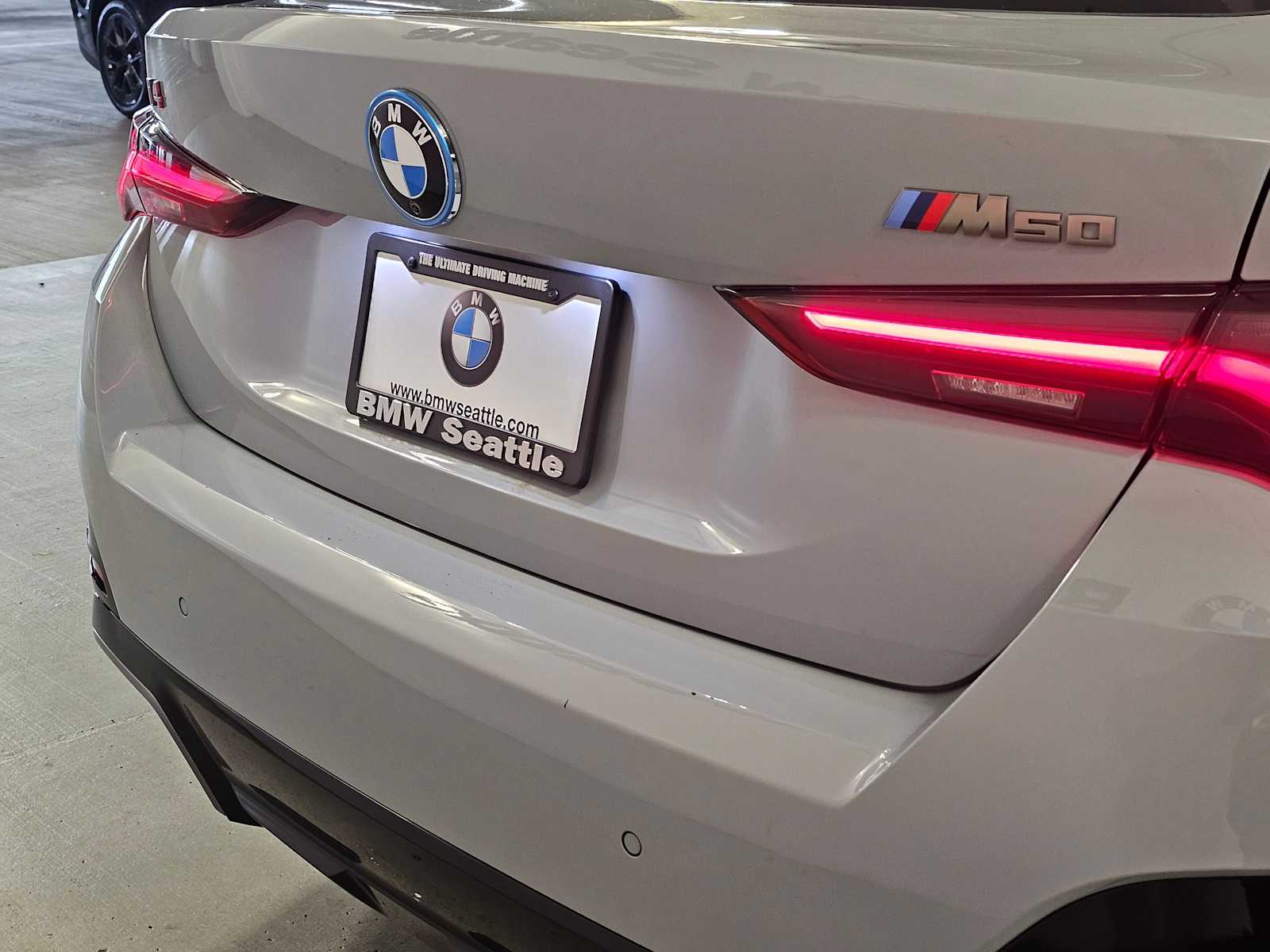 Thumbnail: 2023 BMW i4 - 7