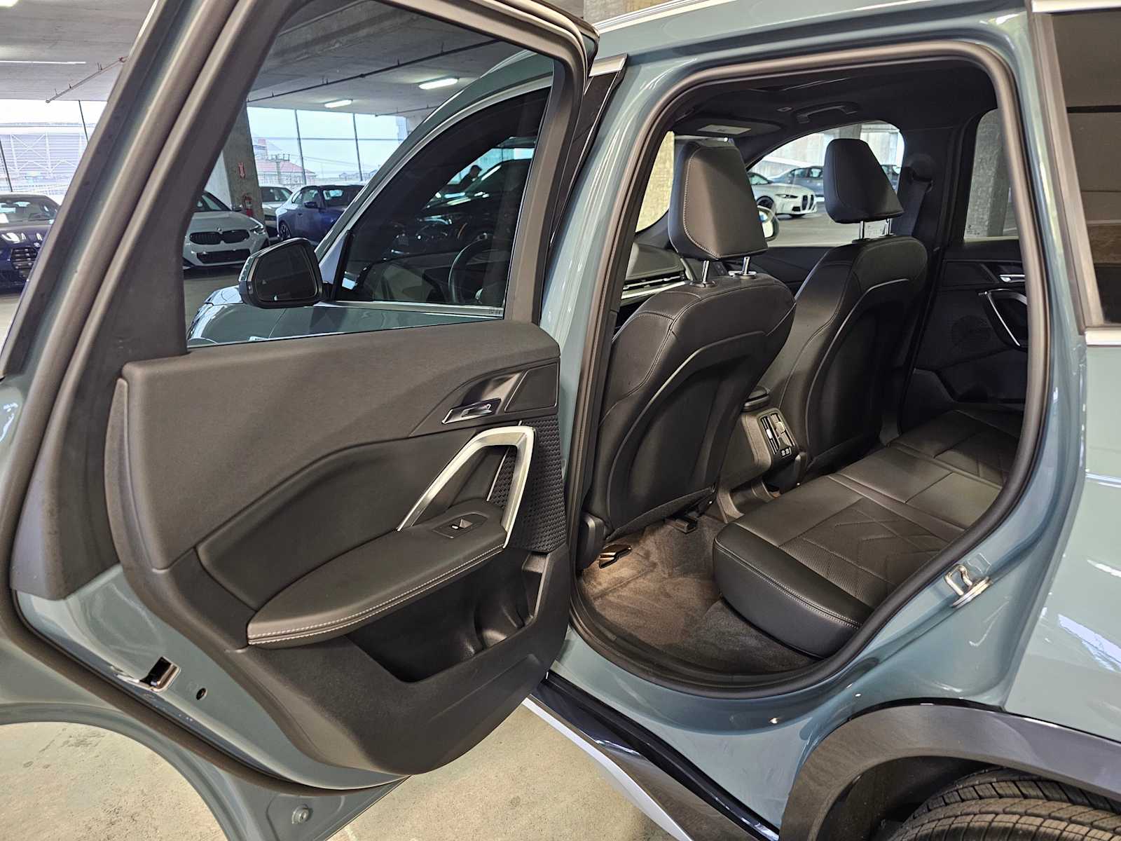 Thumbnail: 2025 BMW X1 - 33