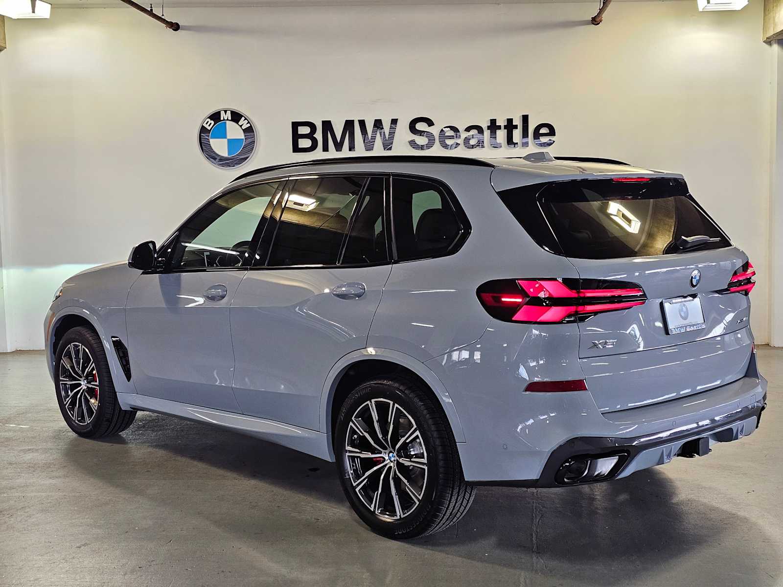 Thumbnail: 2026 BMW X5 - 4
