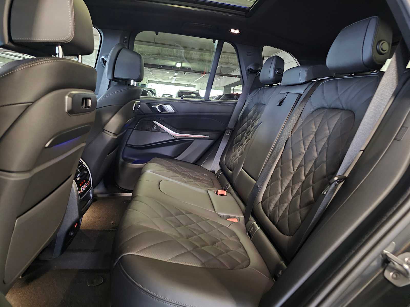 Thumbnail: 2026 BMW X5 - 36