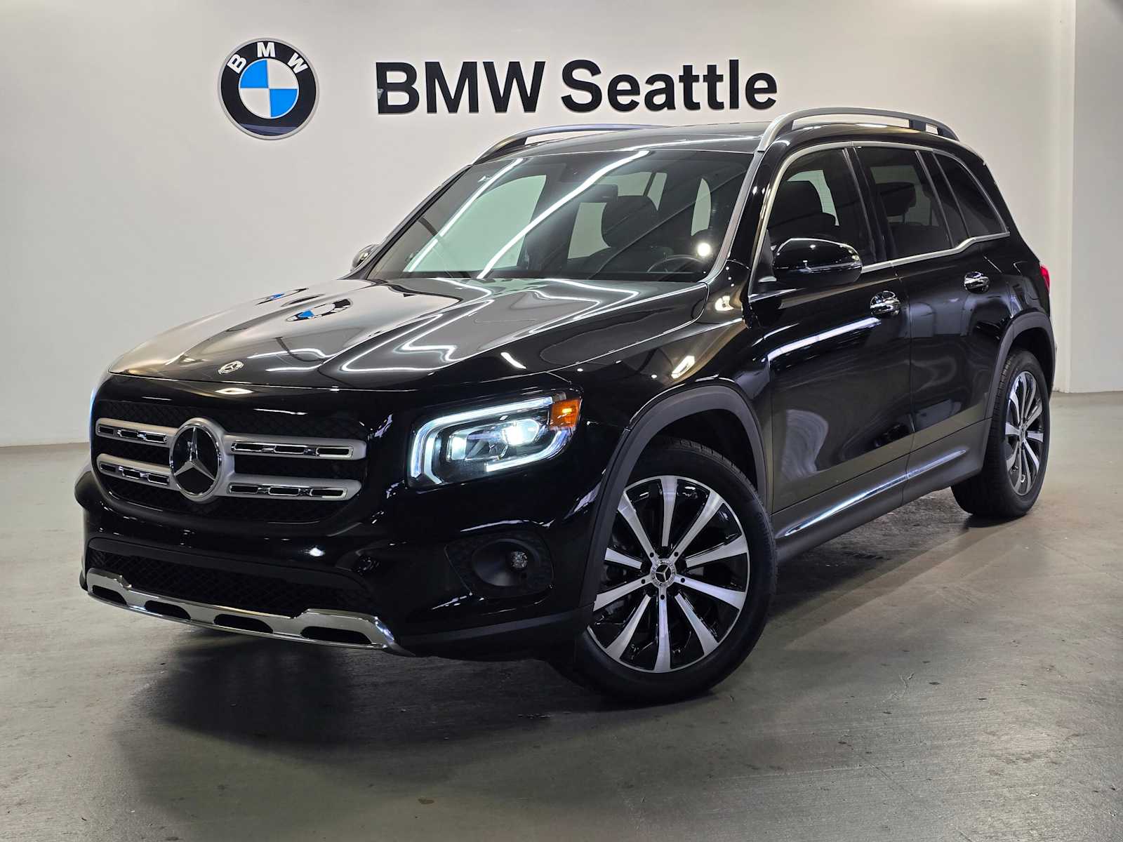 Thumbnail: 2023 Mercedes-Benz GLB - 37