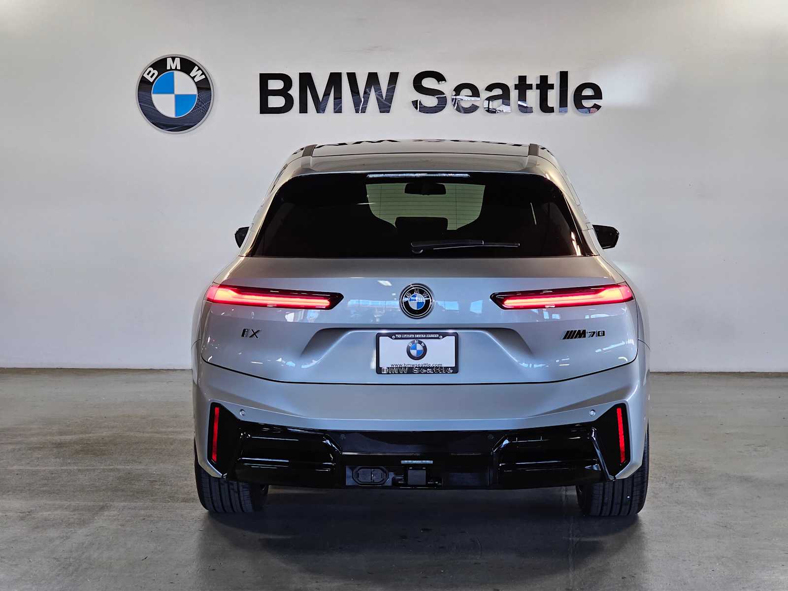 Thumbnail: 2026 BMW iX - 5