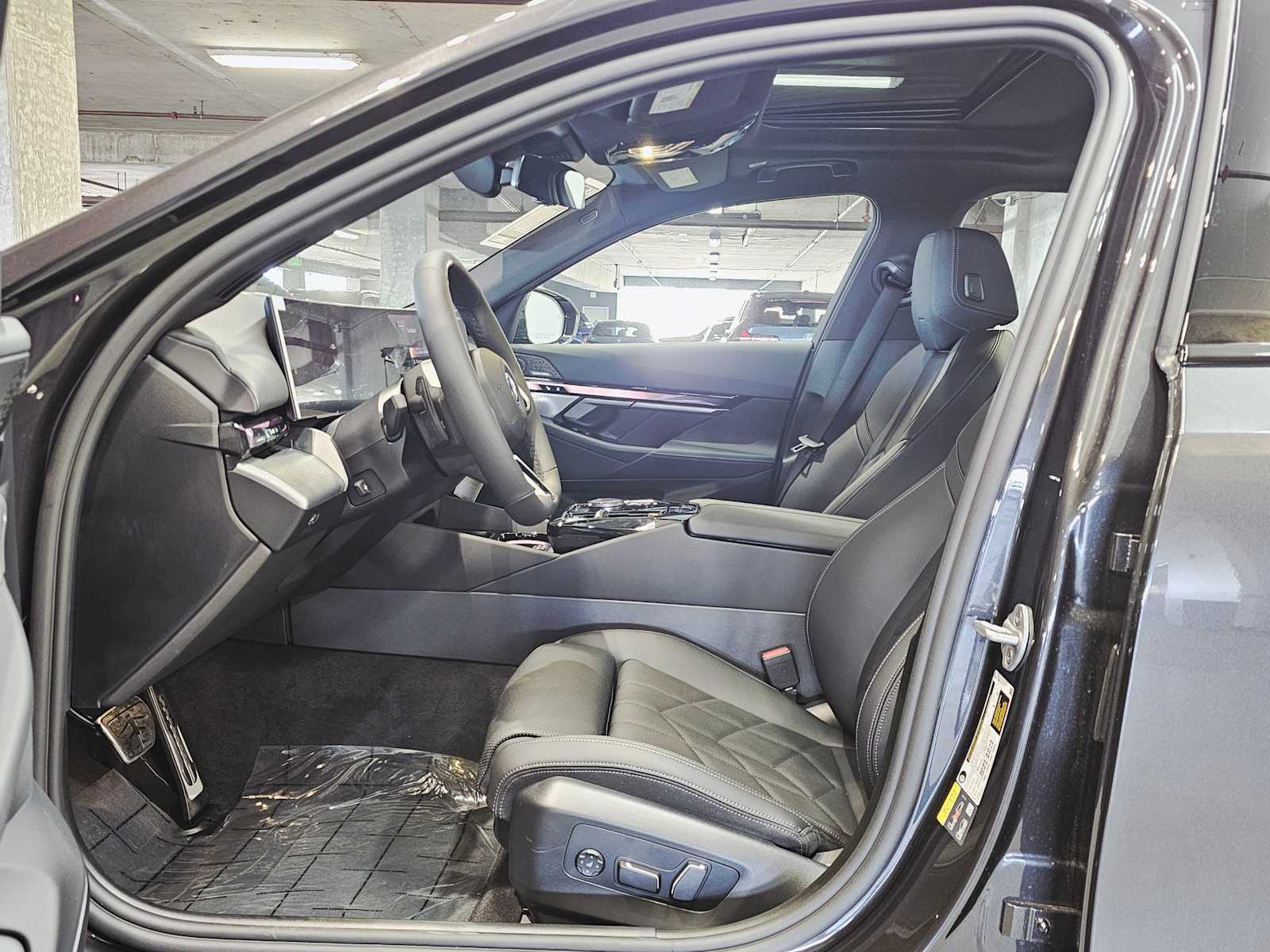 Thumbnail: 2026 BMW i5 - 23