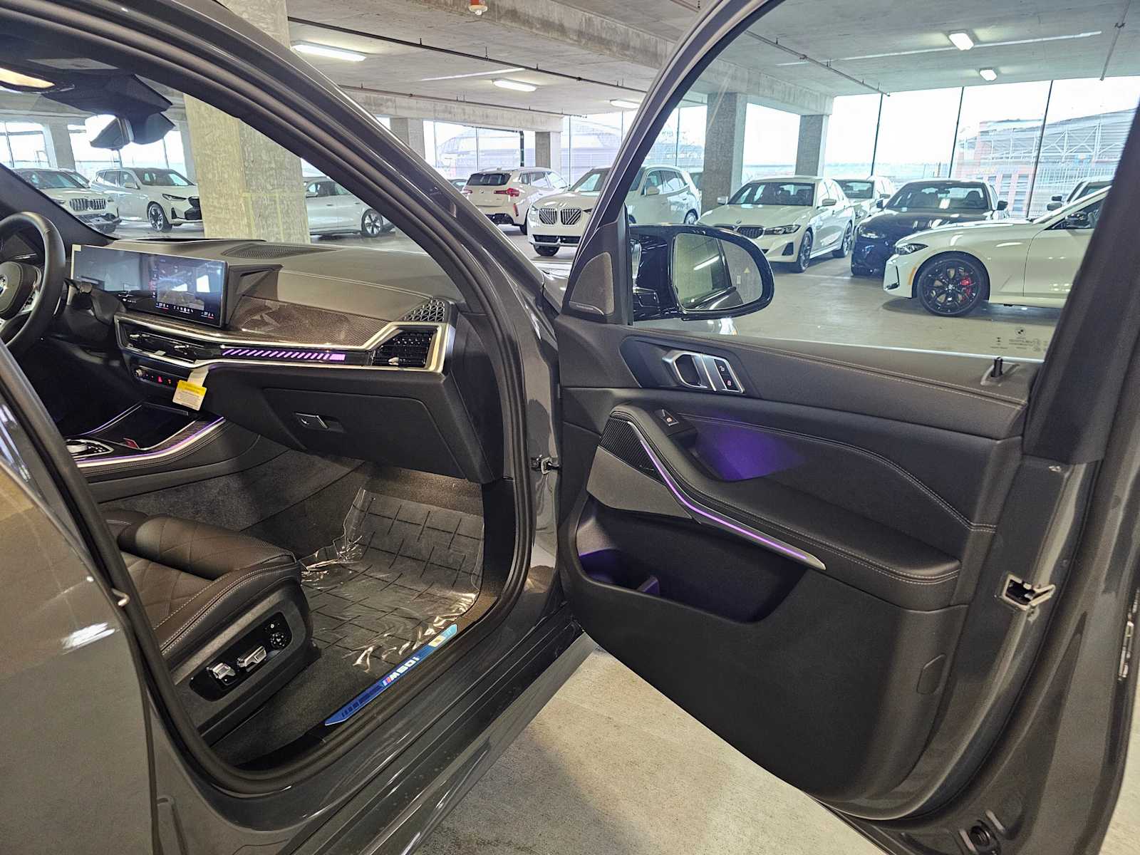 Thumbnail: 2026 BMW X5 - 40