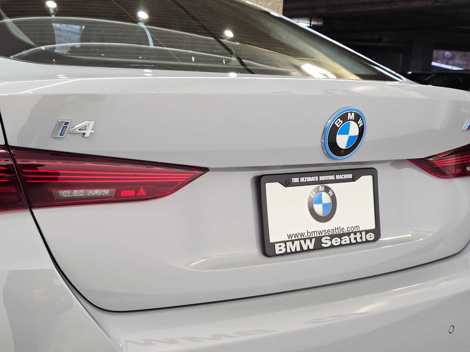 Thumbnail: 2025 BMW i4 - 7