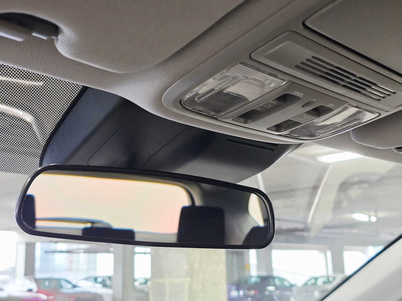 Thumbnail: 2022 Honda CR-V - 17