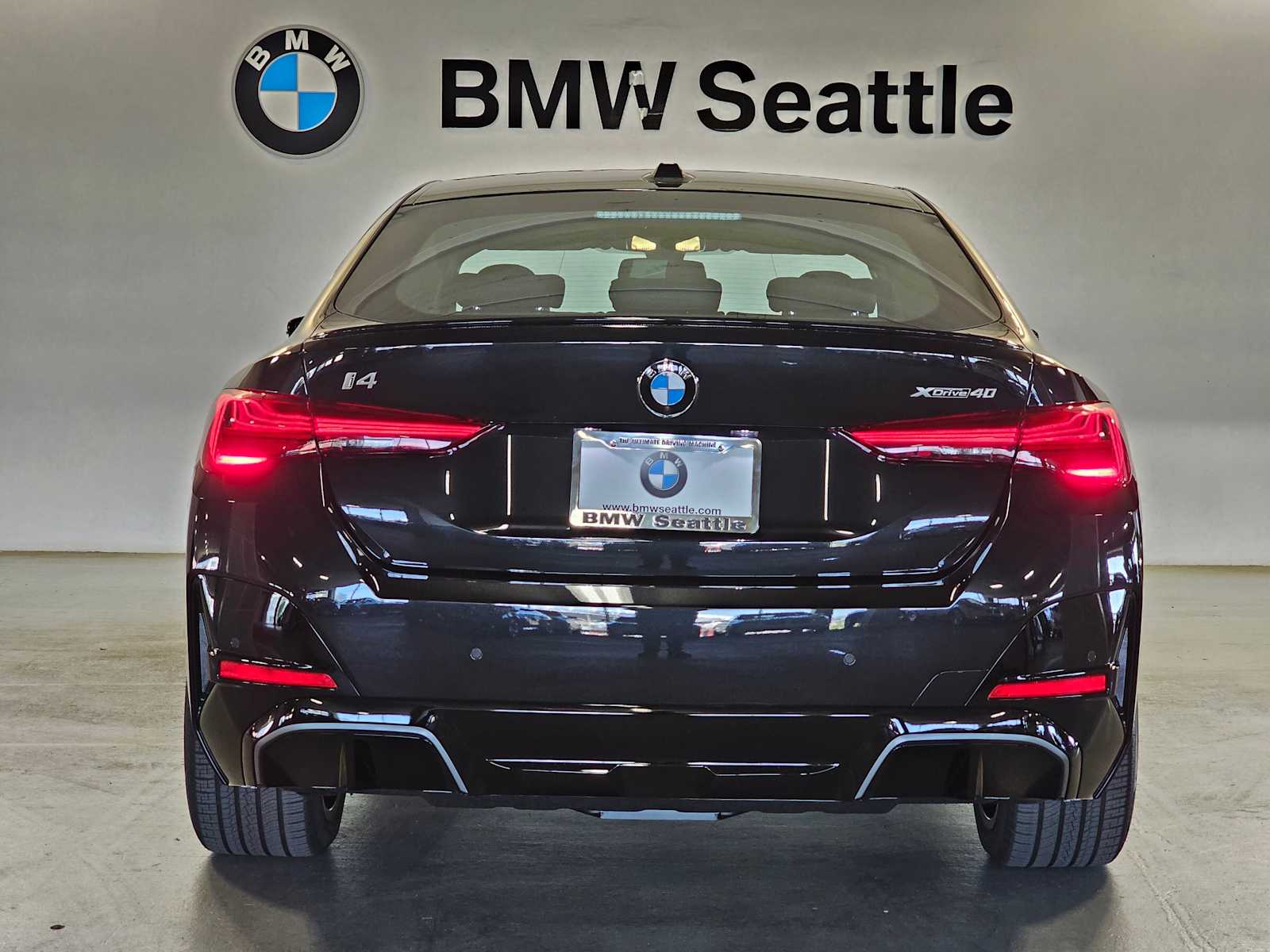 Thumbnail: 2026 BMW i4 - 5