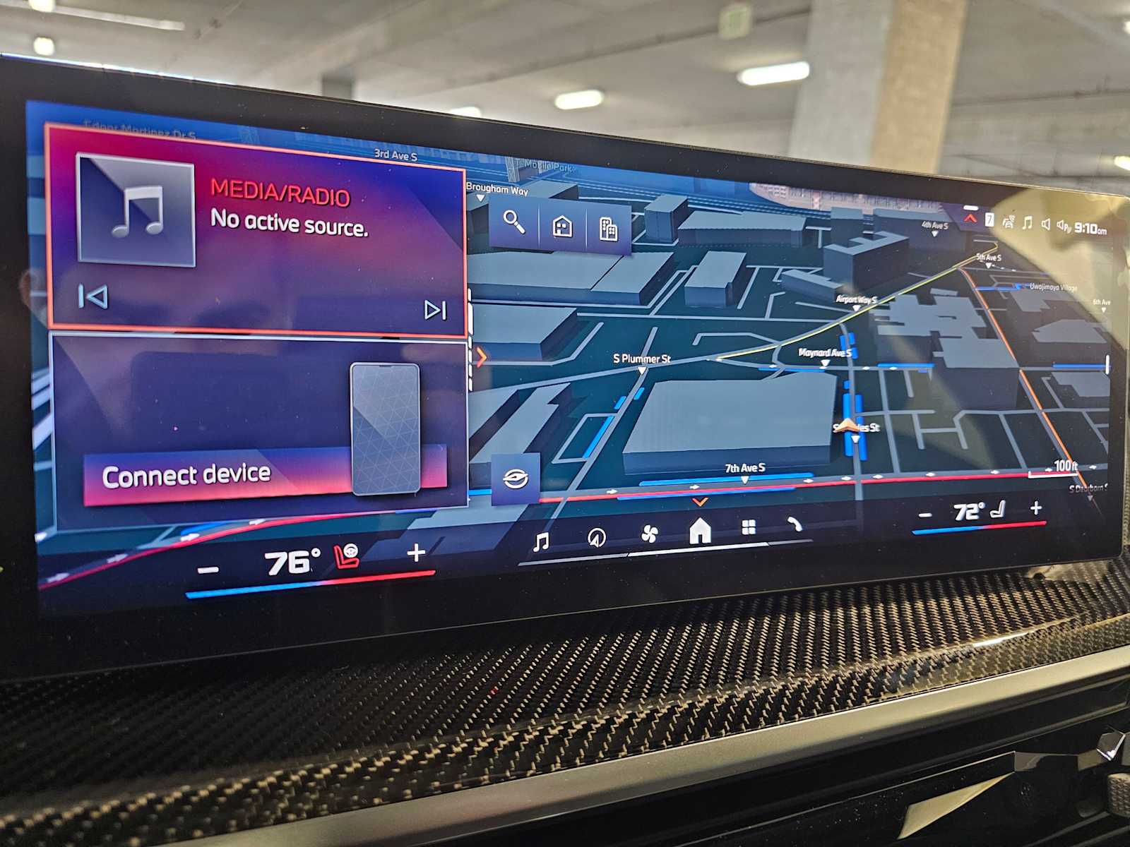 Thumbnail: 2026 BMW X7 - 14