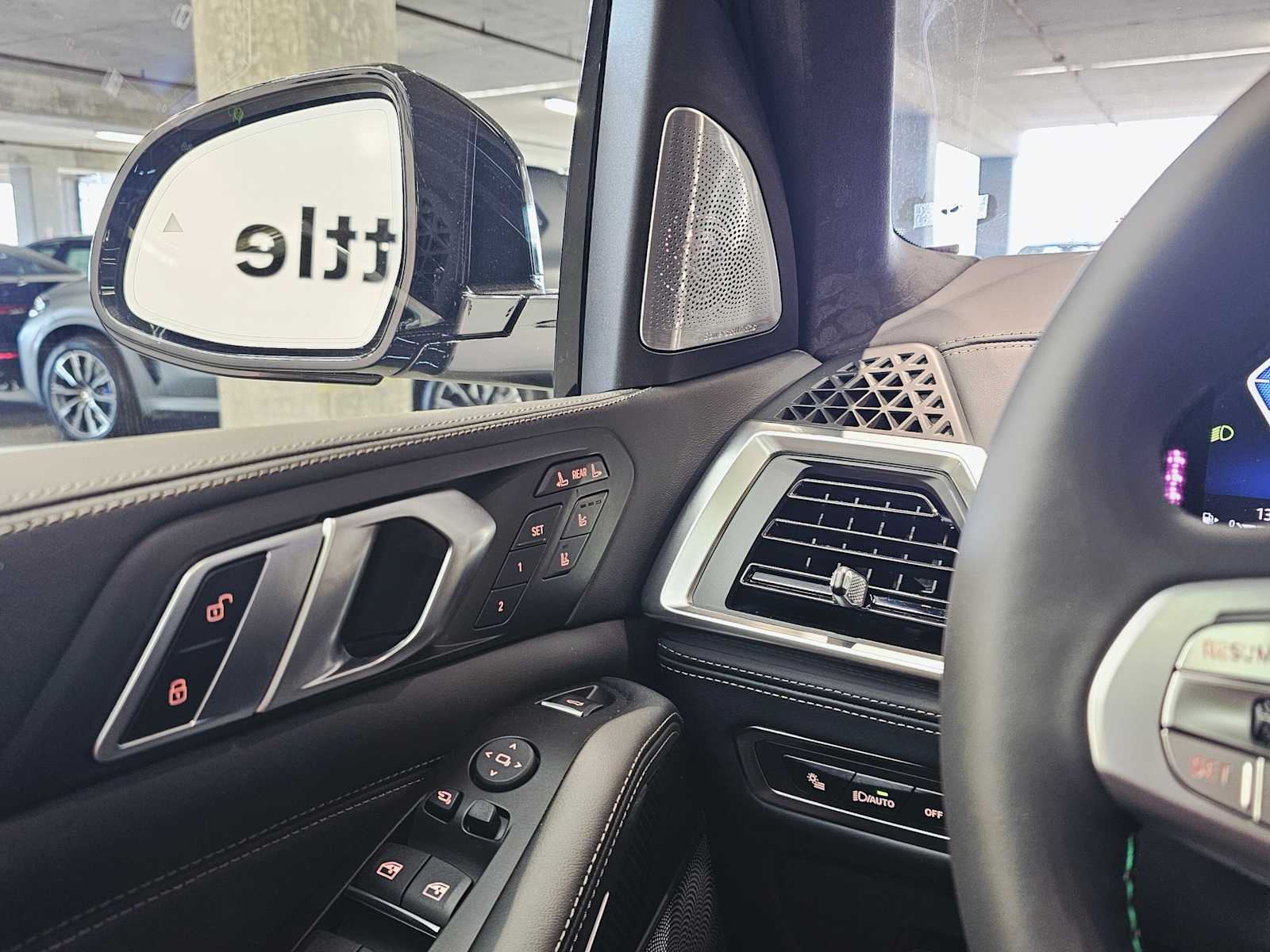 Thumbnail: 2026 BMW X7 - 22