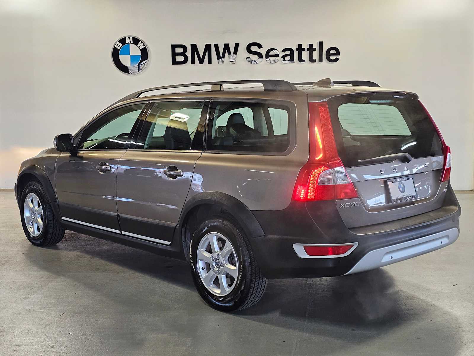 Thumbnail: 2009 Volvo XC70 - 4