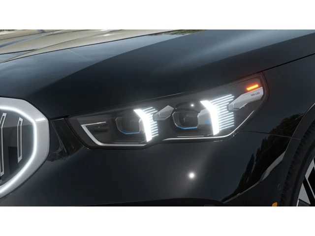 Thumbnail: 2027 BMW i5 - 6