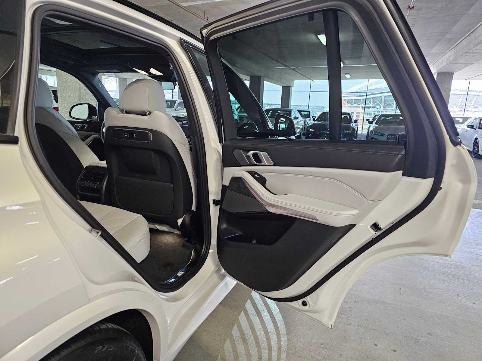 Thumbnail: 2026 BMW X5 - 38