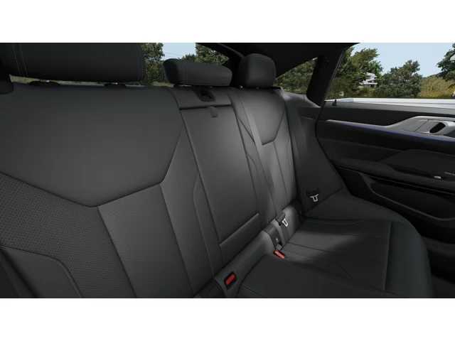 Thumbnail: 2026 BMW i4 - 12
