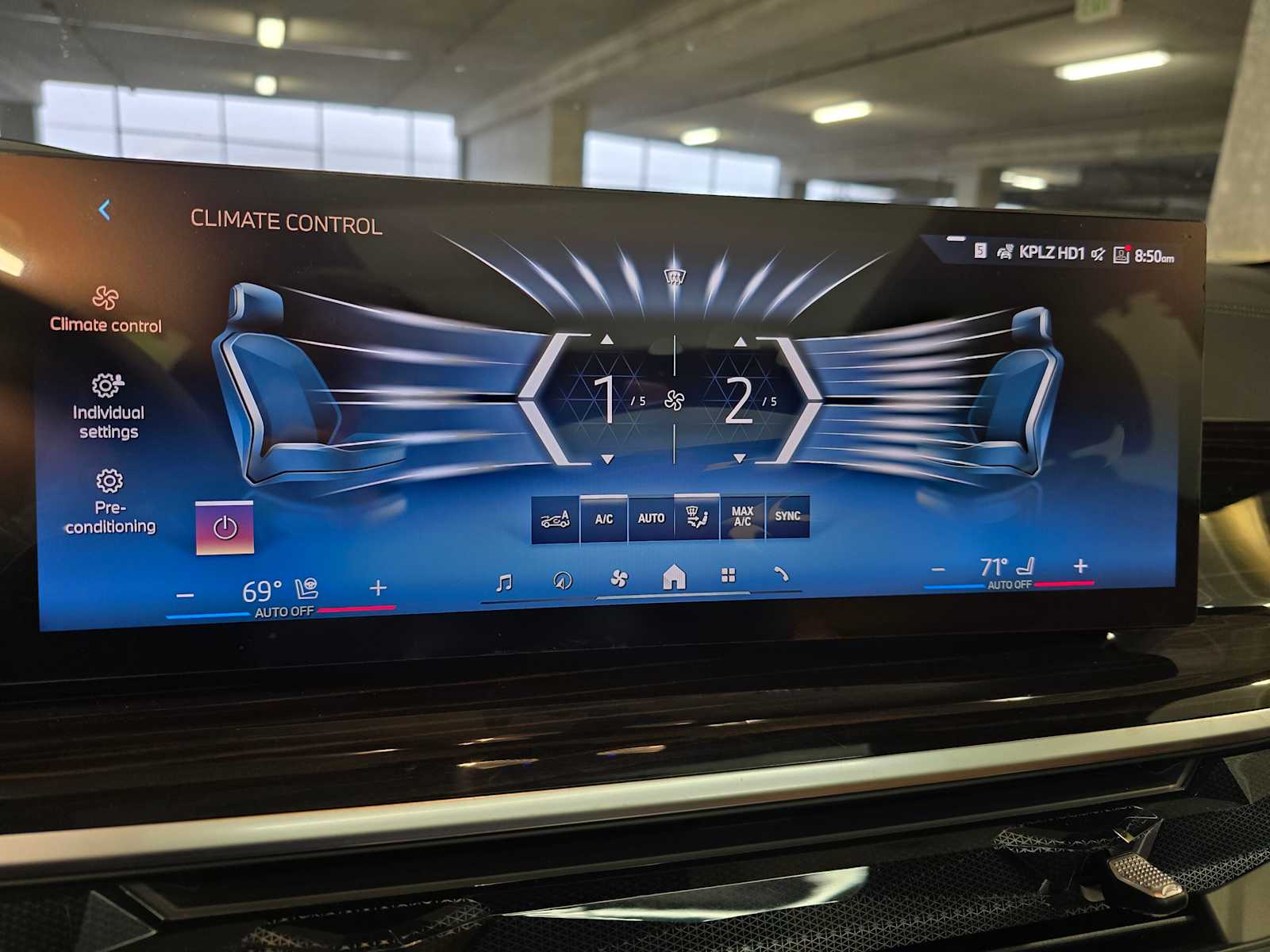 Thumbnail: 2026 BMW X5 - 14