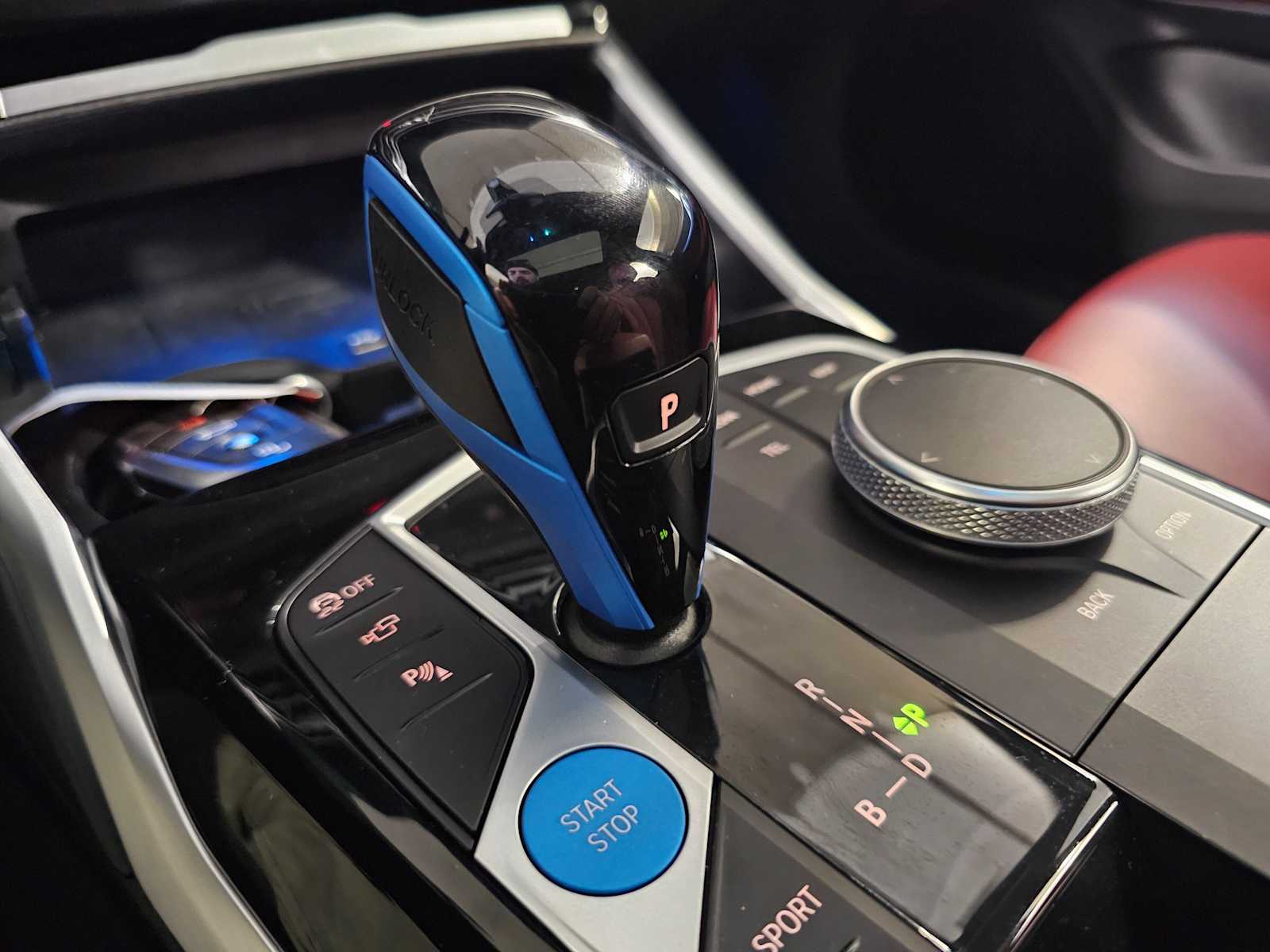 Thumbnail: 2023 BMW i4 - 27