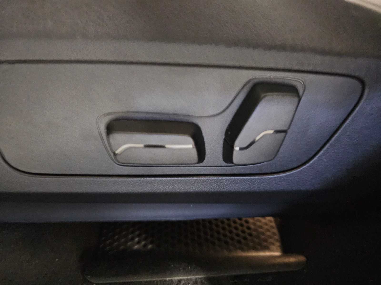 Thumbnail: 2026 BMW X1 - 30