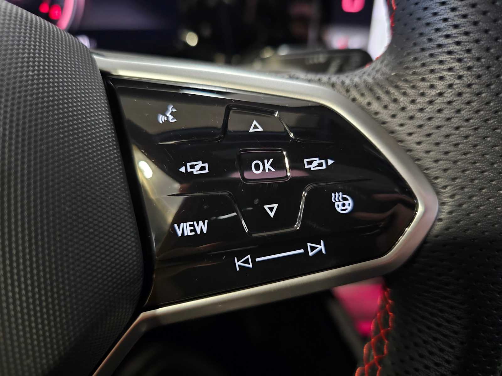 Thumbnail: 2024 Volkswagen Golf - 20