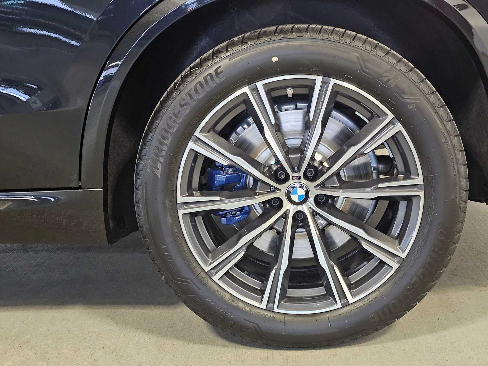 Thumbnail: 2026 BMW X5 - 8