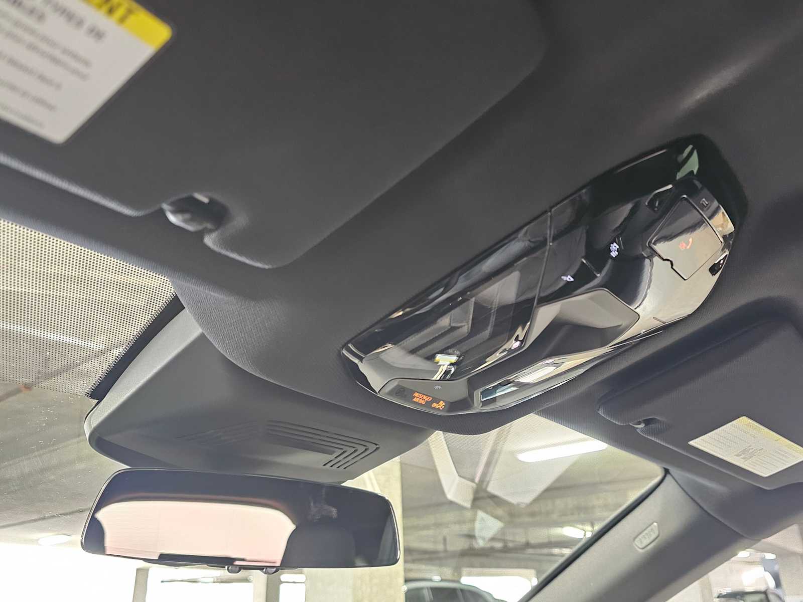 Thumbnail: 2026 BMW iX - 21