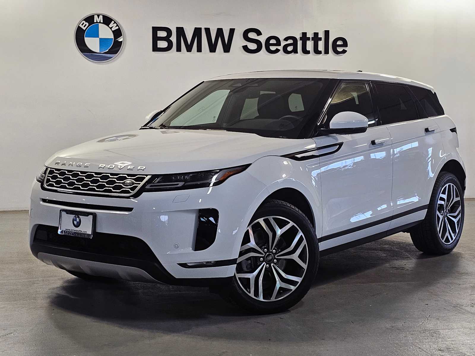 Thumbnail: 2023 Land Rover Range Rover Evoque - 1
