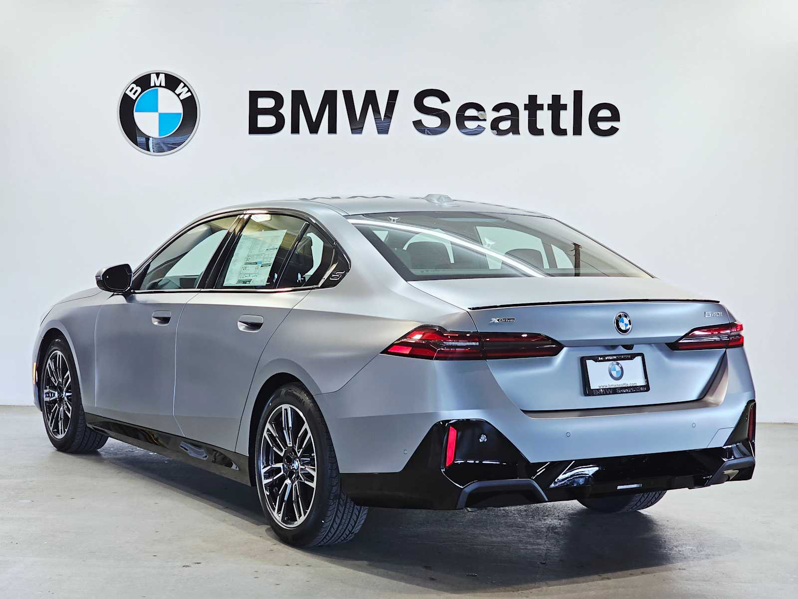 Thumbnail: 2026 BMW 5 Series - 4