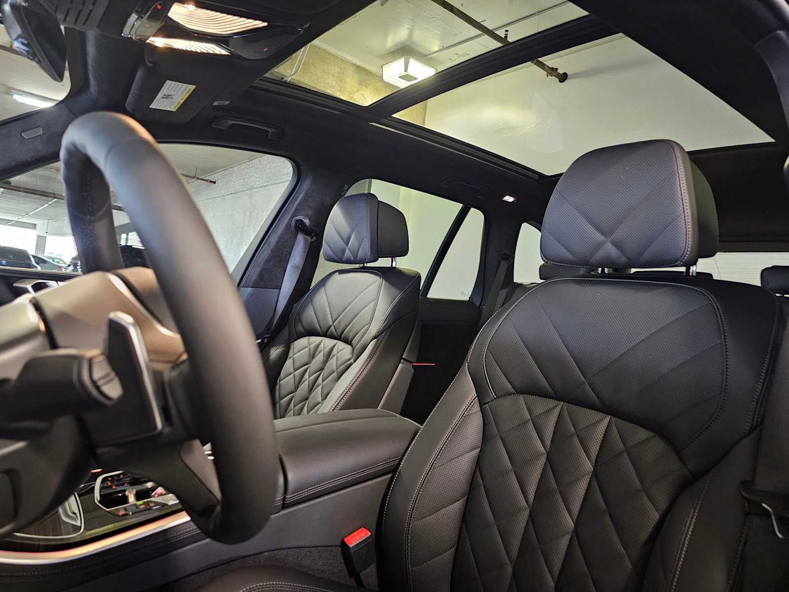 Thumbnail: 2026 BMW X5 - 32