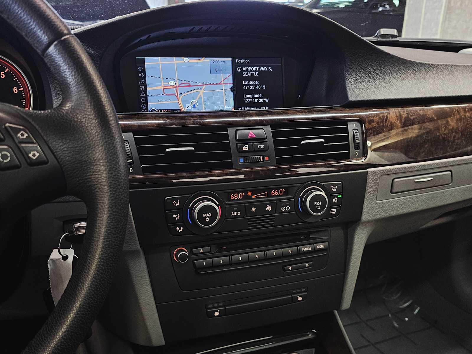 Thumbnail: 2009 BMW 3 Series - 16