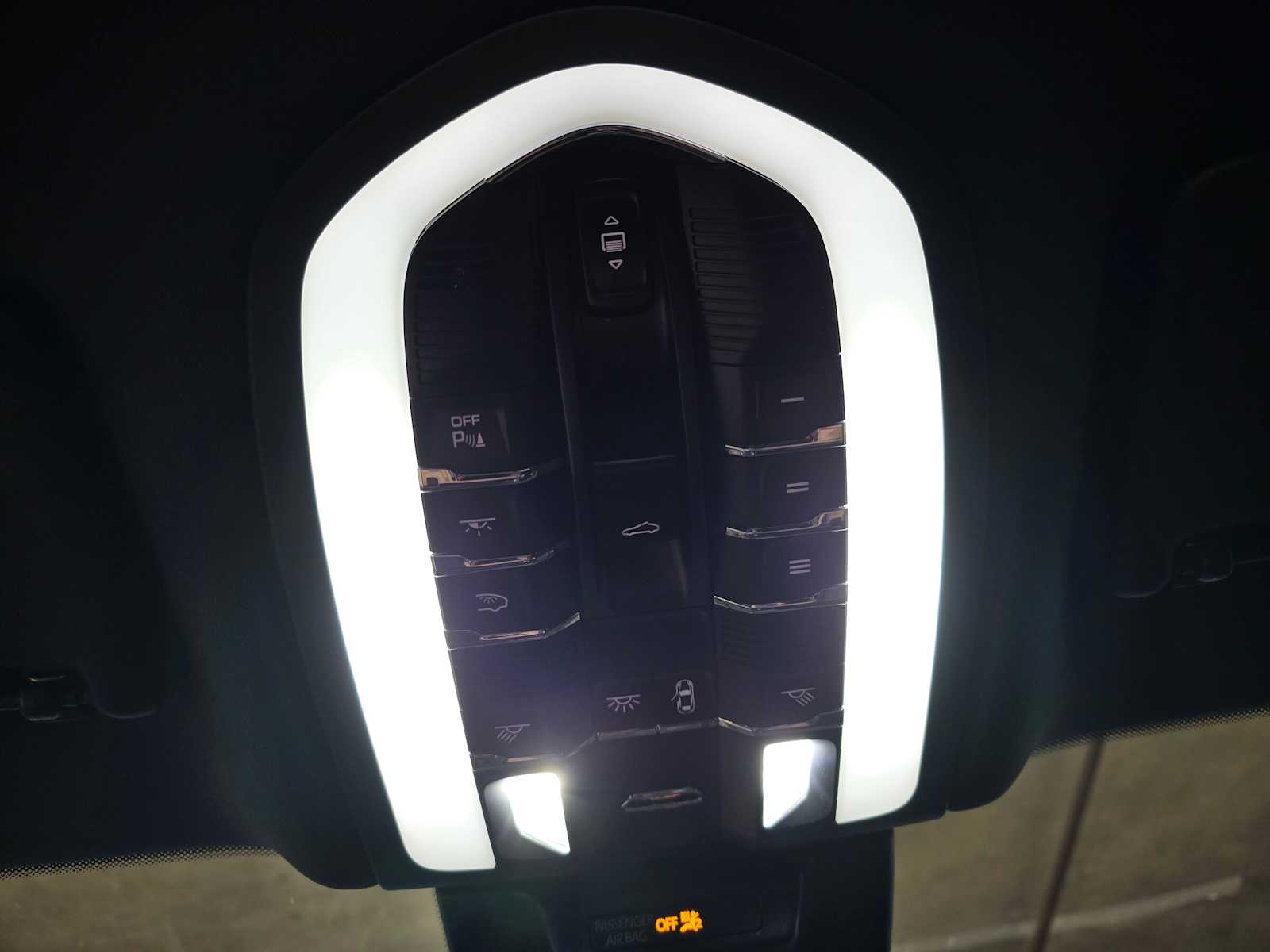 Thumbnail: 2024 Porsche Macan - 22