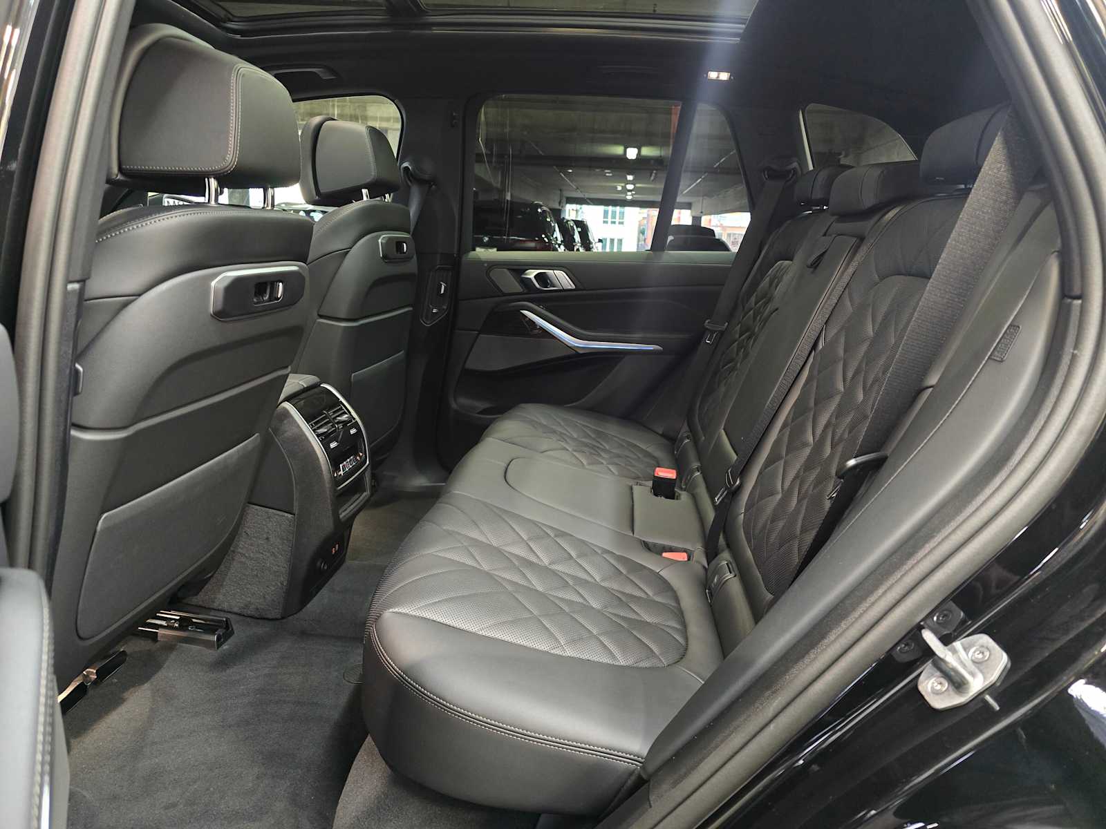 Thumbnail: 2026 BMW X5 - 29