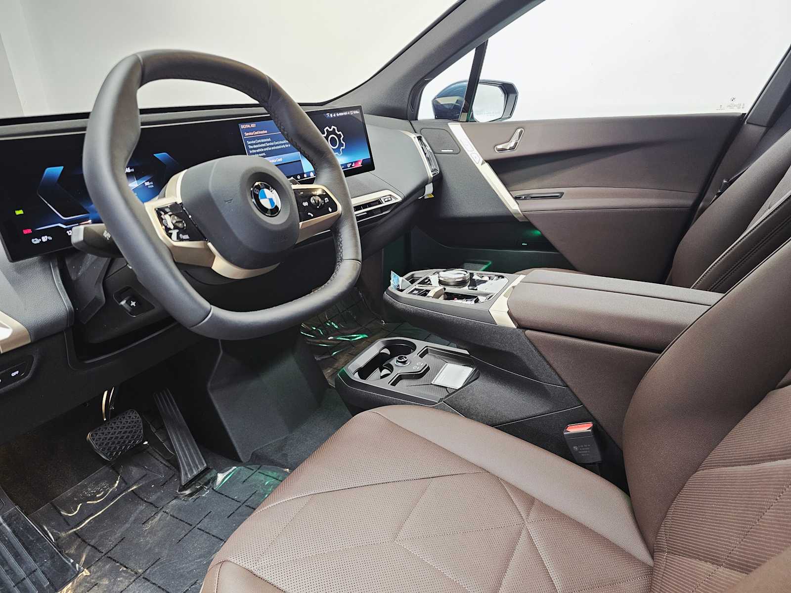 Thumbnail: 2026 BMW iX - 2