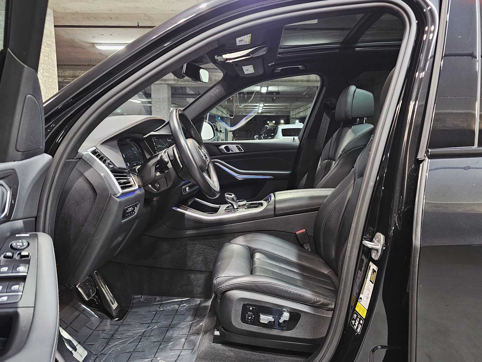 Thumbnail: 2022 BMW X5 - 23