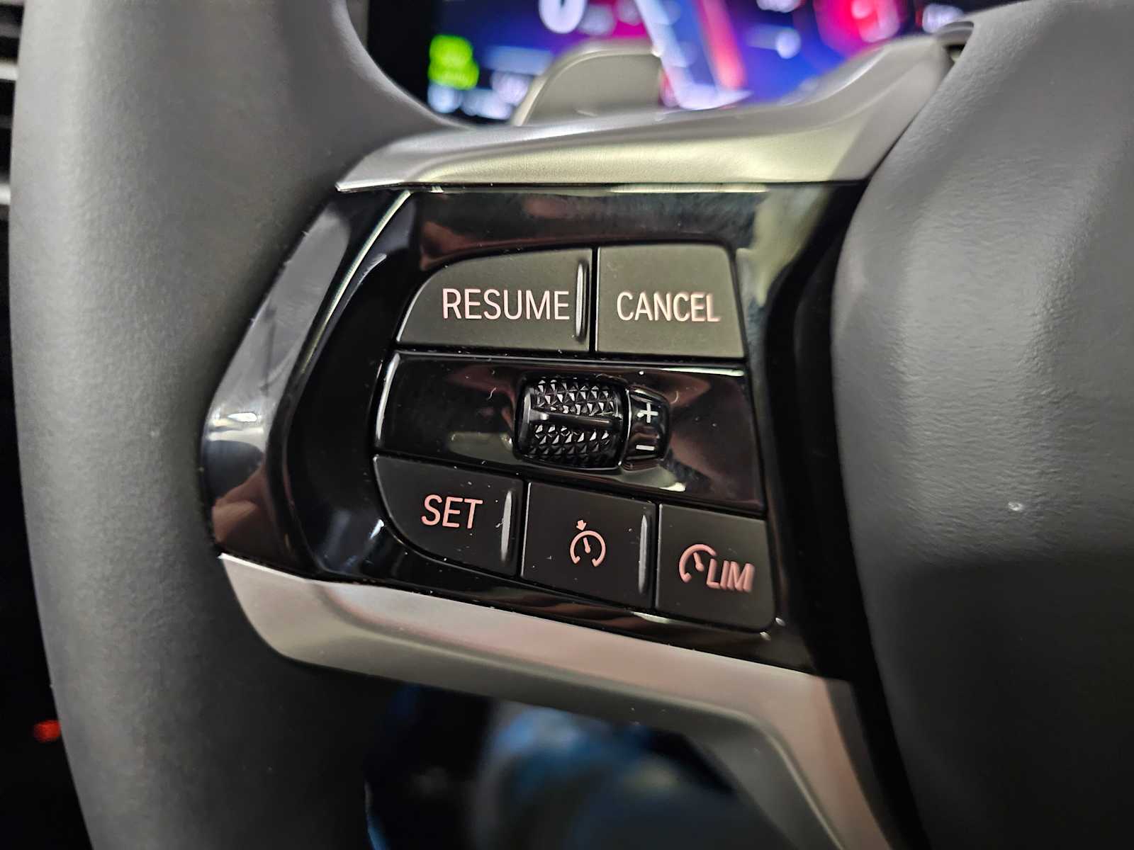 Thumbnail: 2025 BMW 3 Series - 20