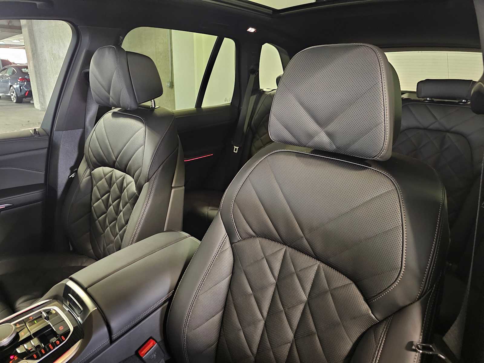 Thumbnail: 2026 BMW X5 - 34