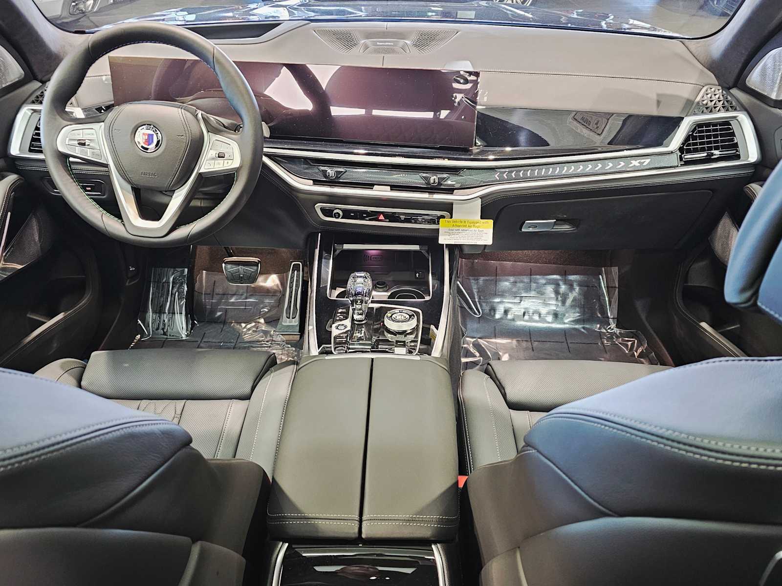 Thumbnail: 2026 BMW X7 - 10