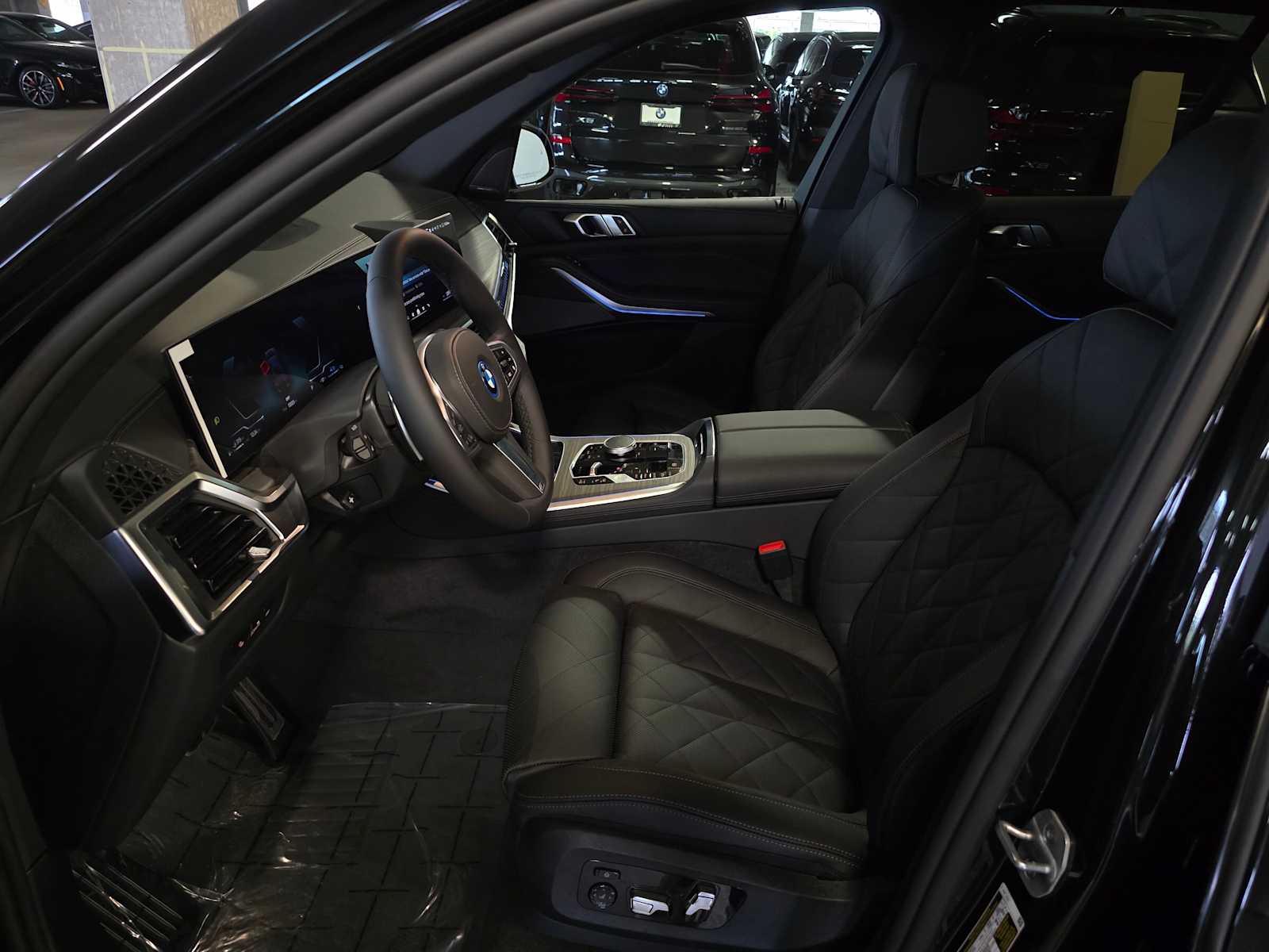 Thumbnail: 2026 BMW X5 - 25