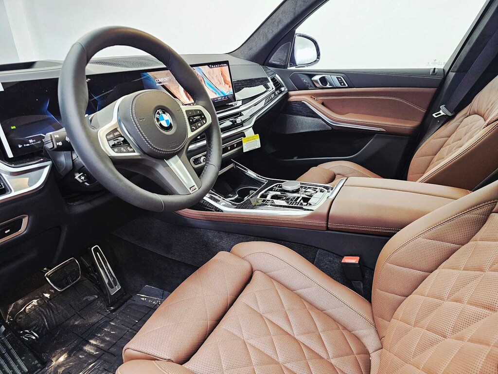 New 2026 BMW X7 xDrive40i SUV