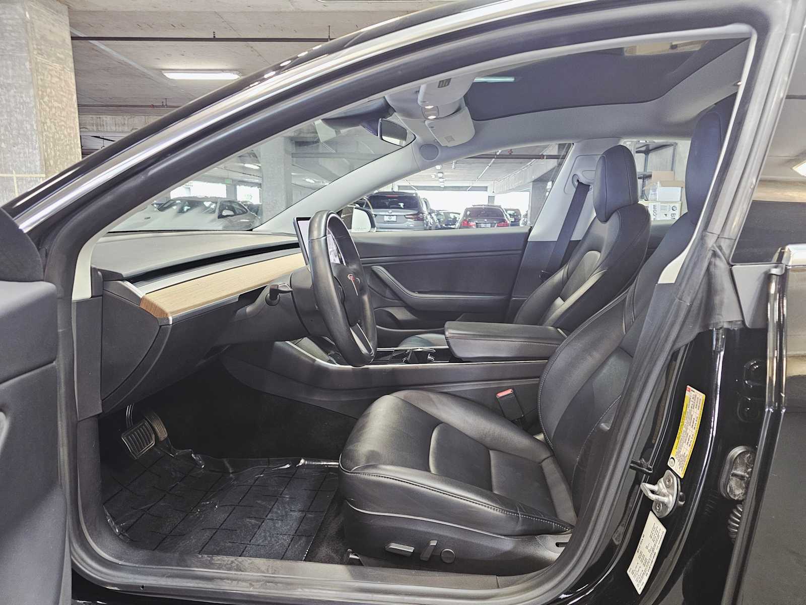 Thumbnail: 2019 Tesla Model 3 - 26