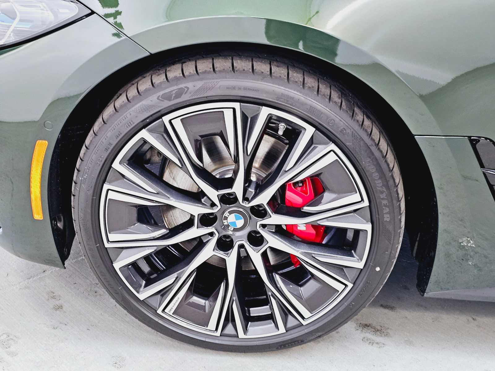 Thumbnail: 2024 BMW 4 Series - 8