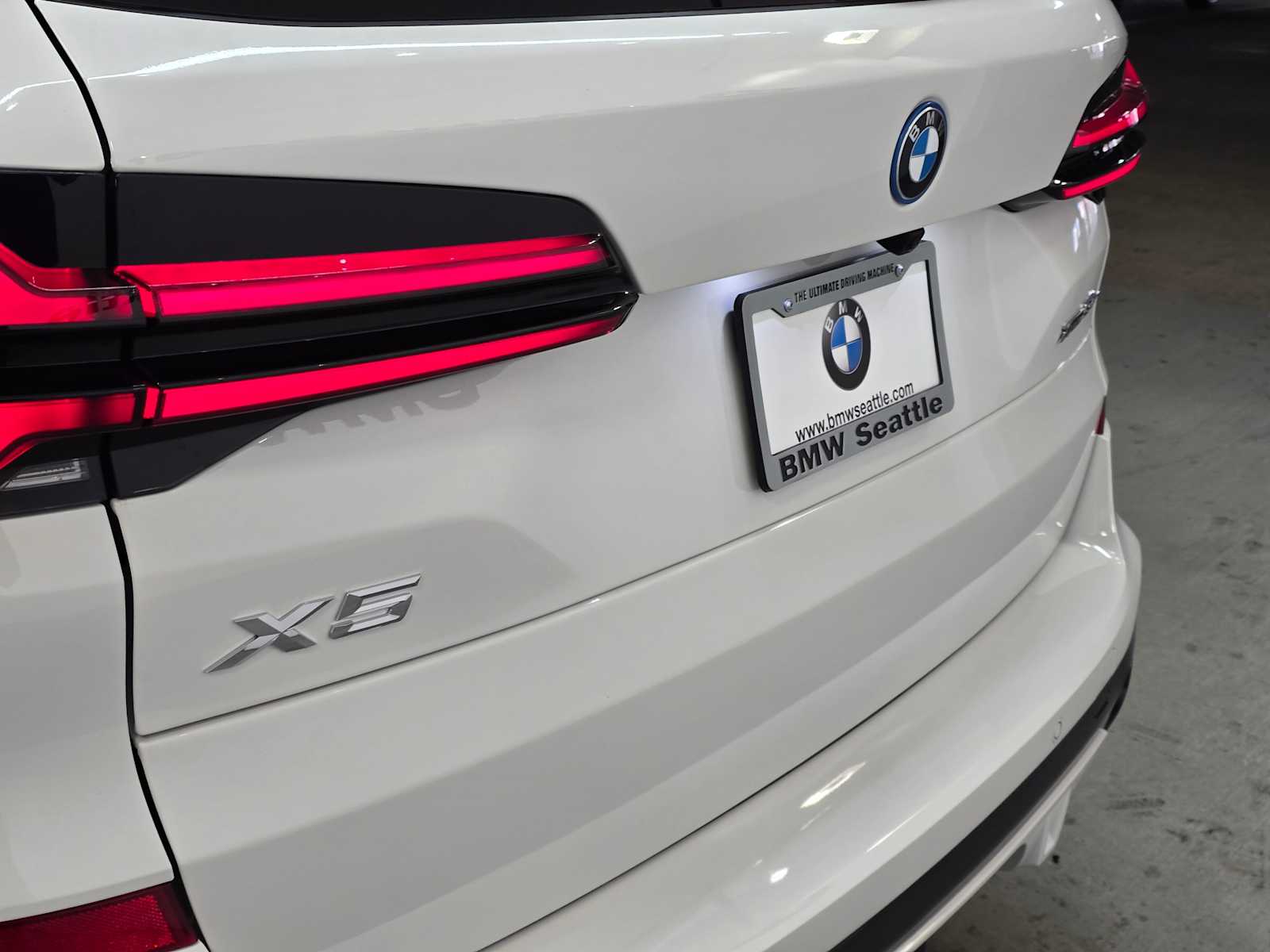 Thumbnail: 2026 BMW X5 - 7