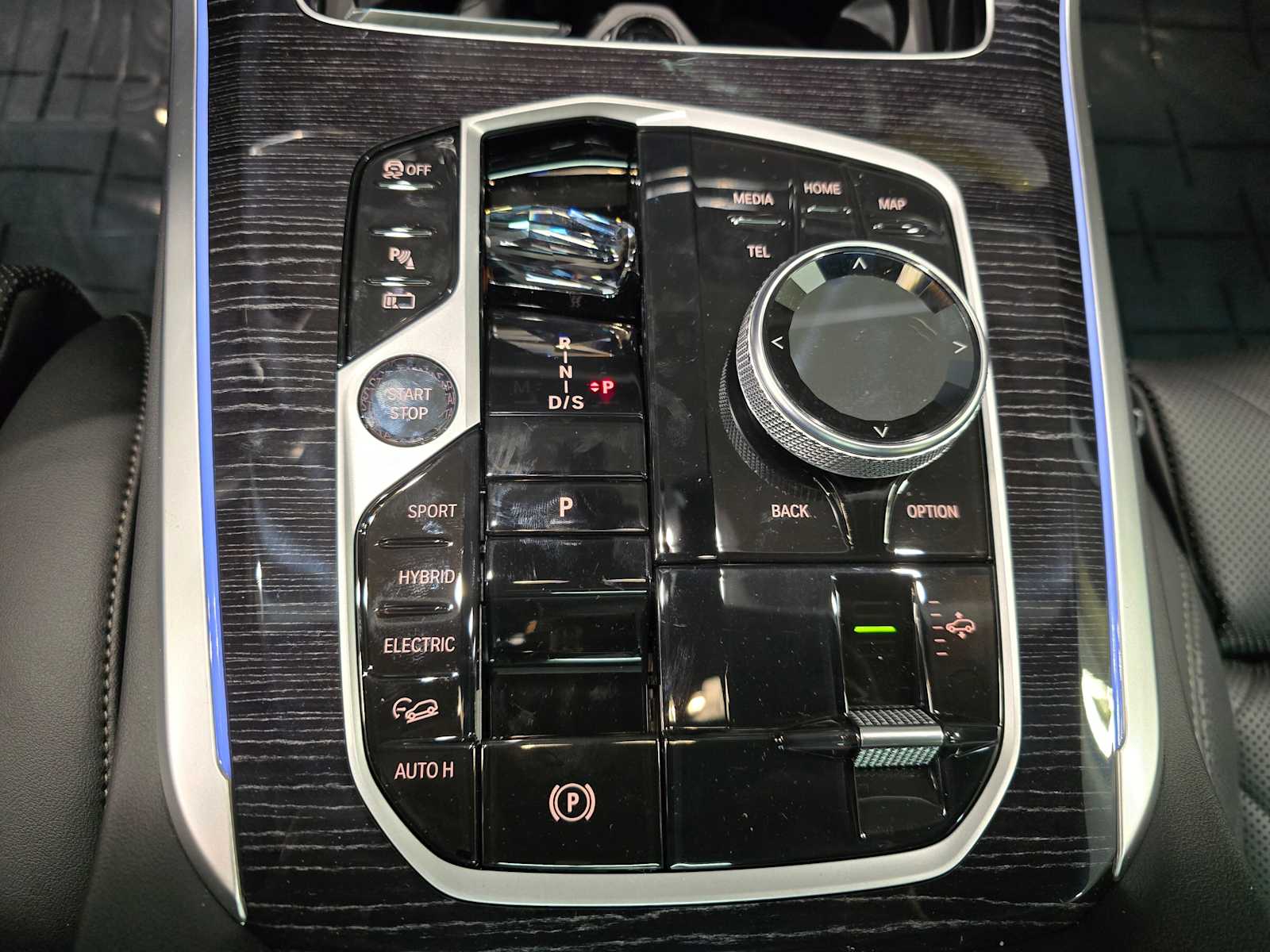 Thumbnail: 2026 BMW X5 - 23